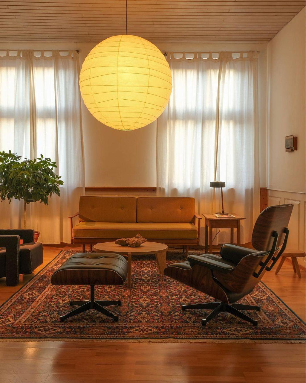 Akari 15A Rice Paper Pendant Light