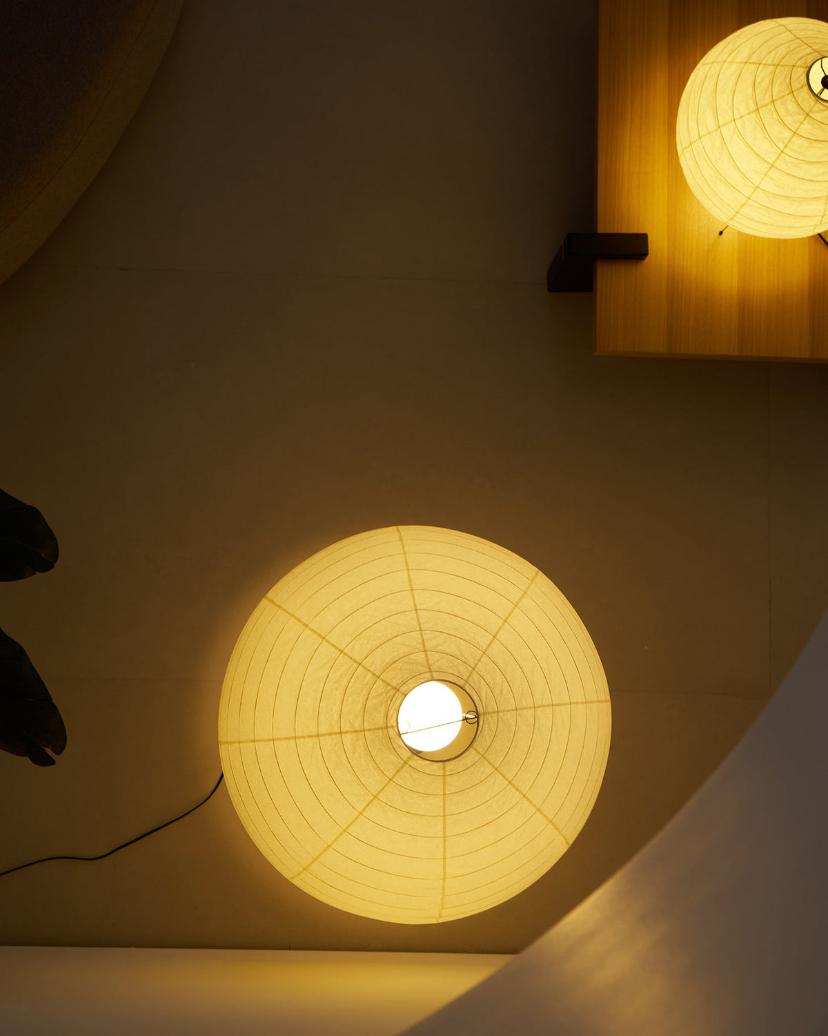 Rice Paper Floor Lamp R9 — product view 11