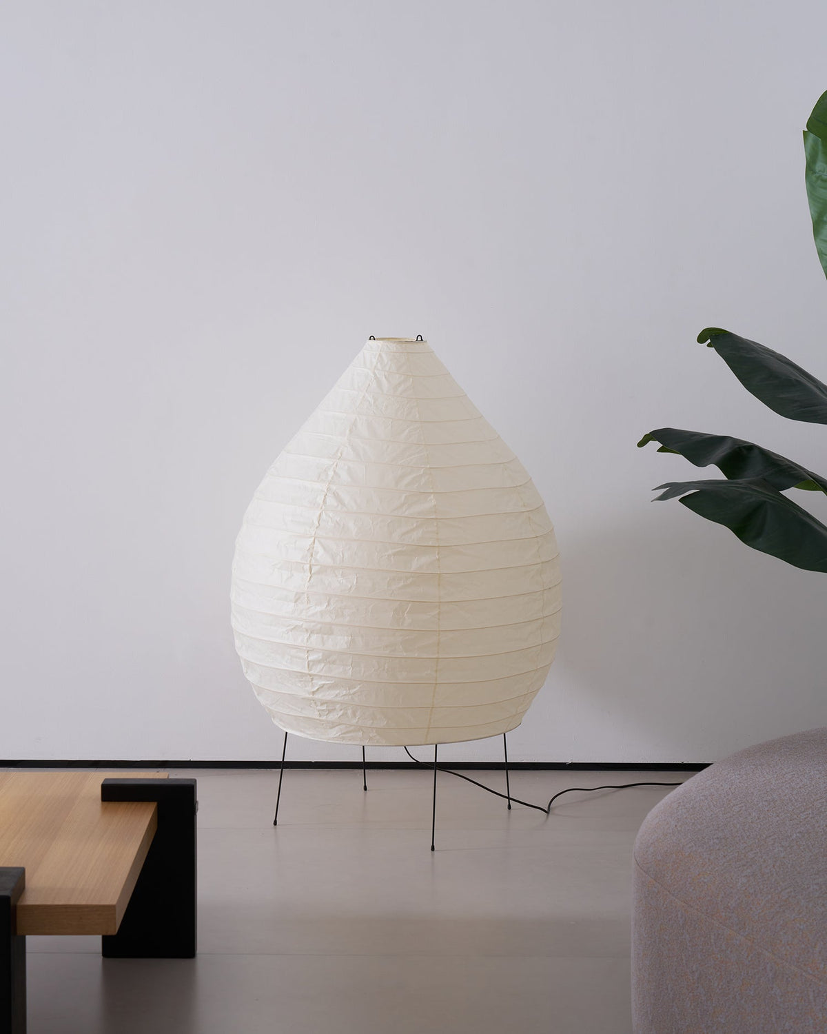Rice Paper Floor Lamp R9 — product view 4