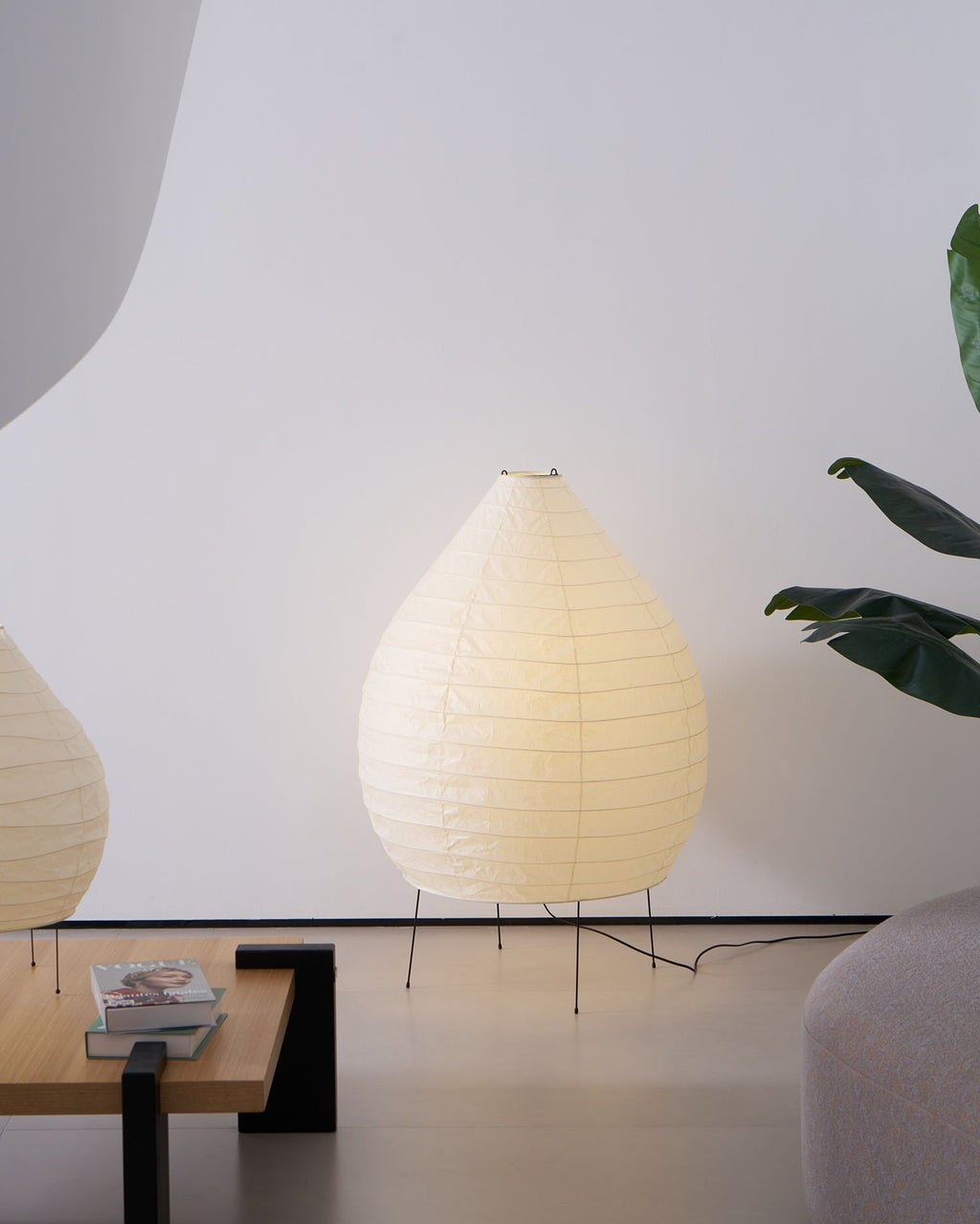Rice Paper Floor Lamp R9 — product view 6