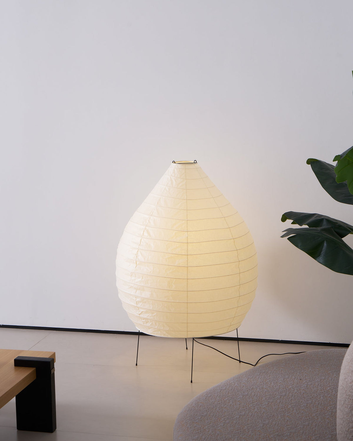 Rice Paper Floor Lamp R9 — product view 7