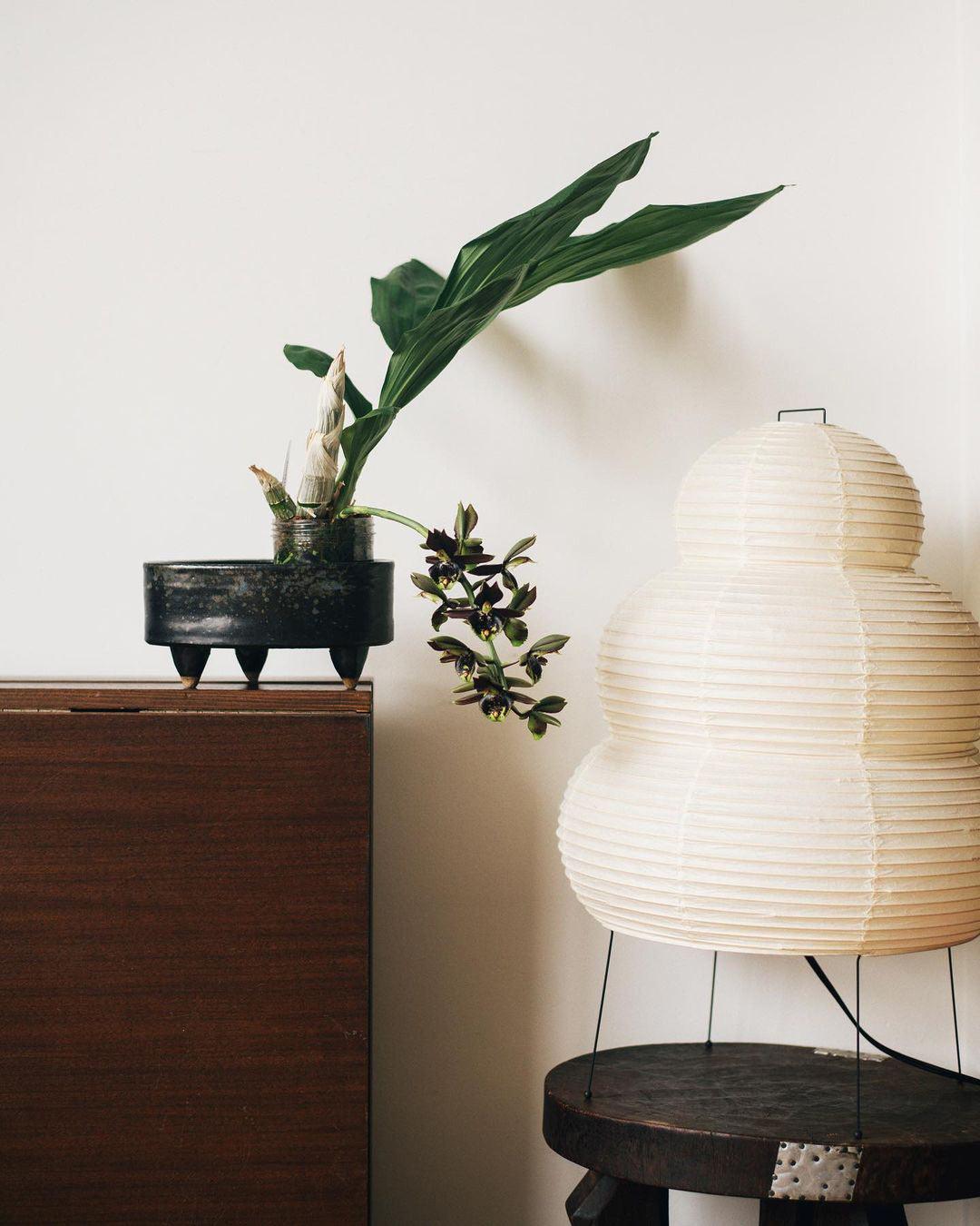 Rice Paper Table Lamp R19 — product view 40