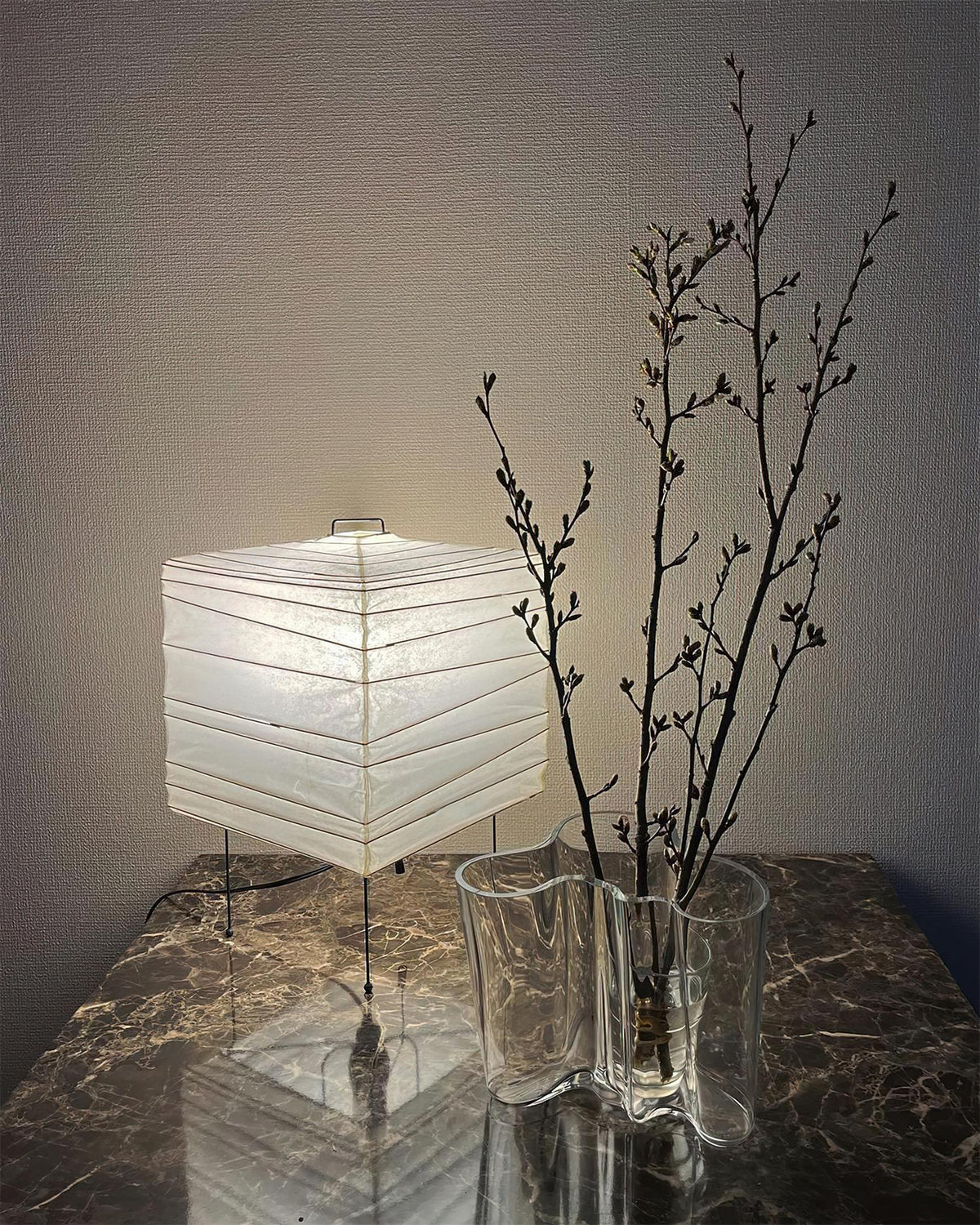 Rice Paper Table Lamp R26 — product view 8