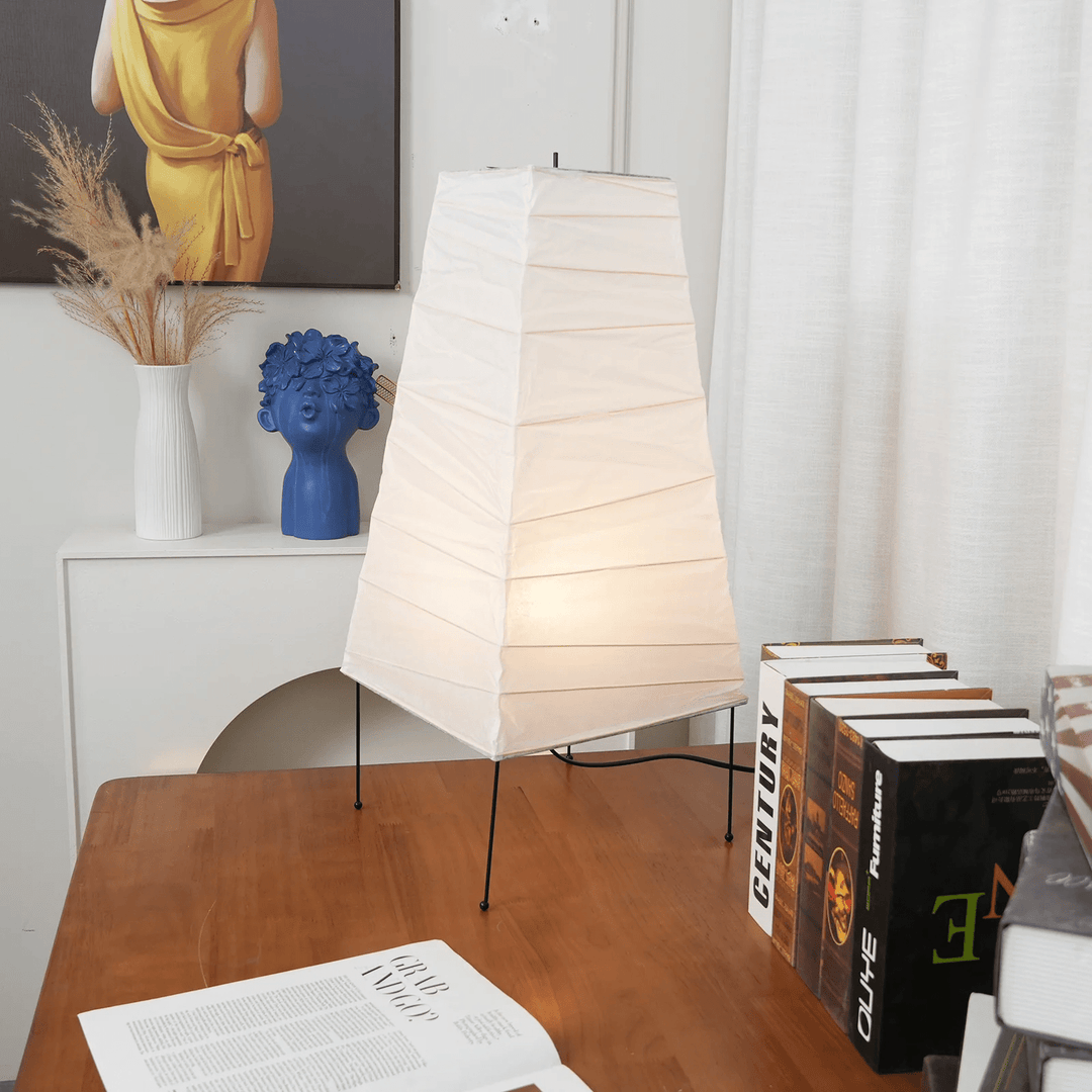 Akari 4N Table Lamp