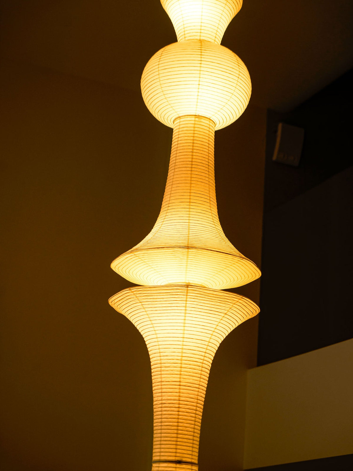 Akari E Pendant Lamp