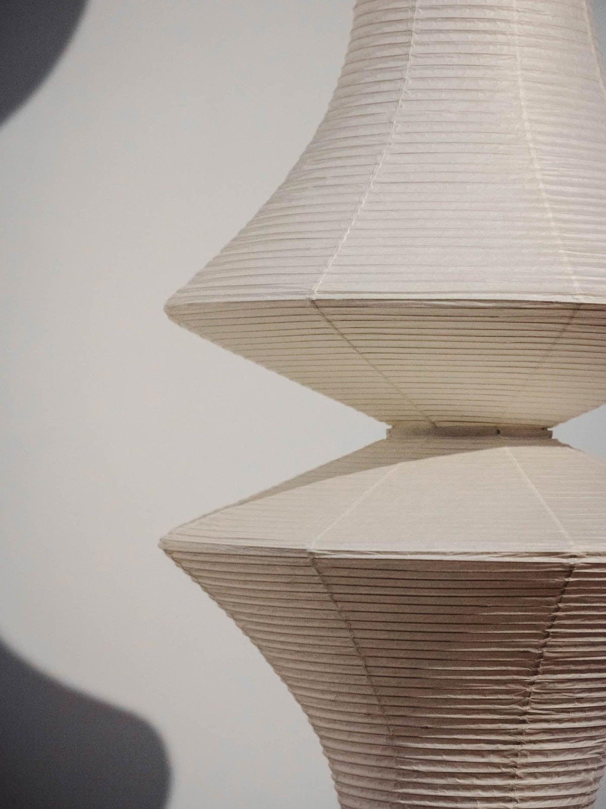 Akari E Pendant Lamp
