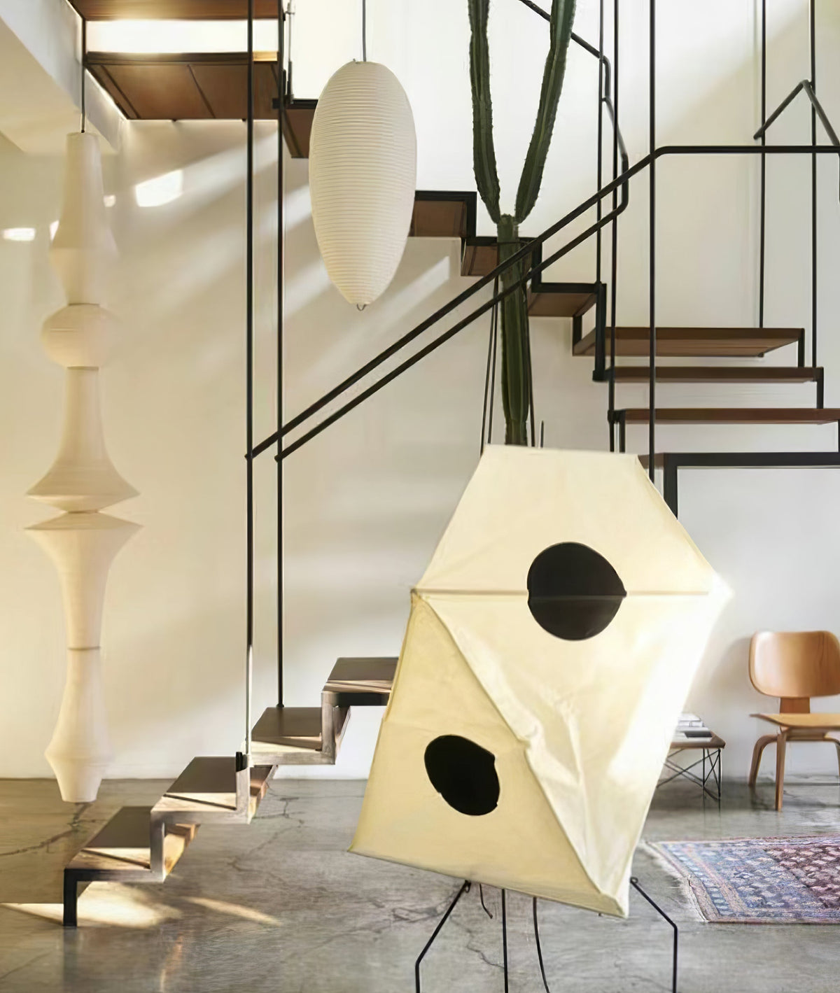 Akari E Pendant Lamp
