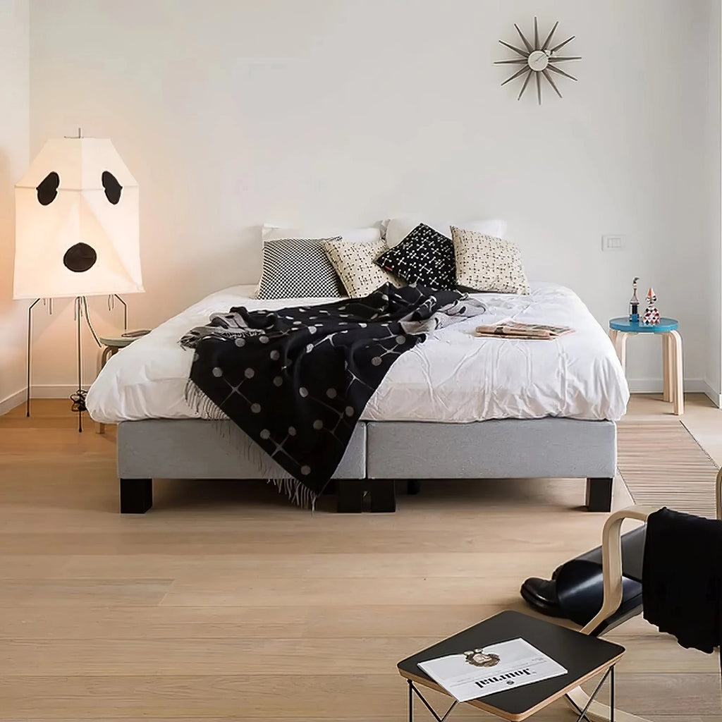 Akari UF3-Q Rice Paper Floor Lamp