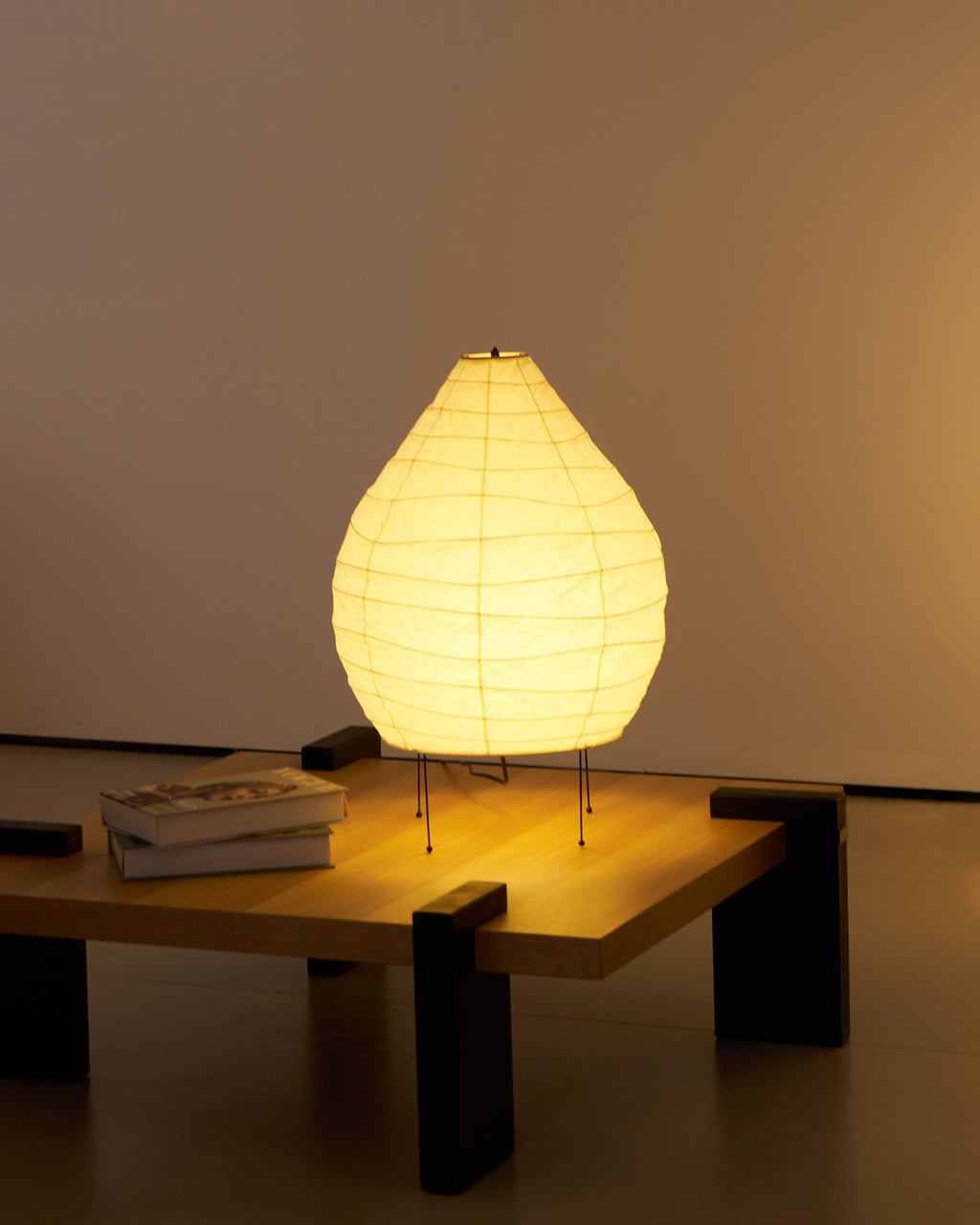 Alari Akari 22N Lantern Table Lamp