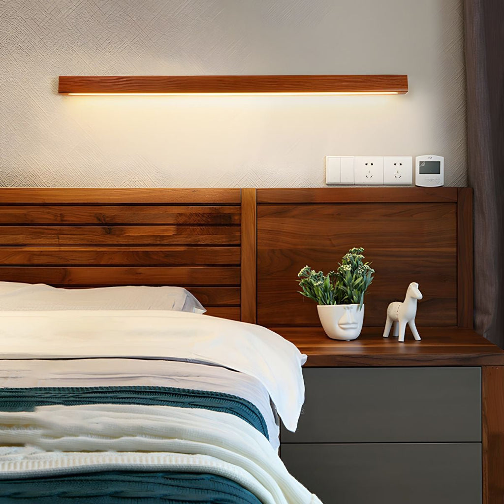 Arlo Linear Wood LED Wall Sconce