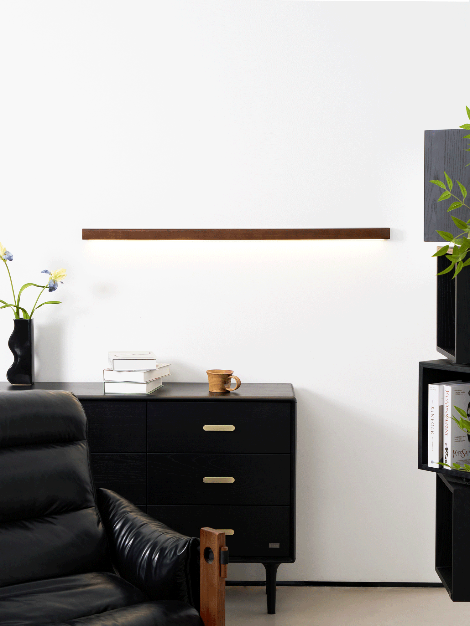 Arlo Linear Wood LED Wall Sconce
