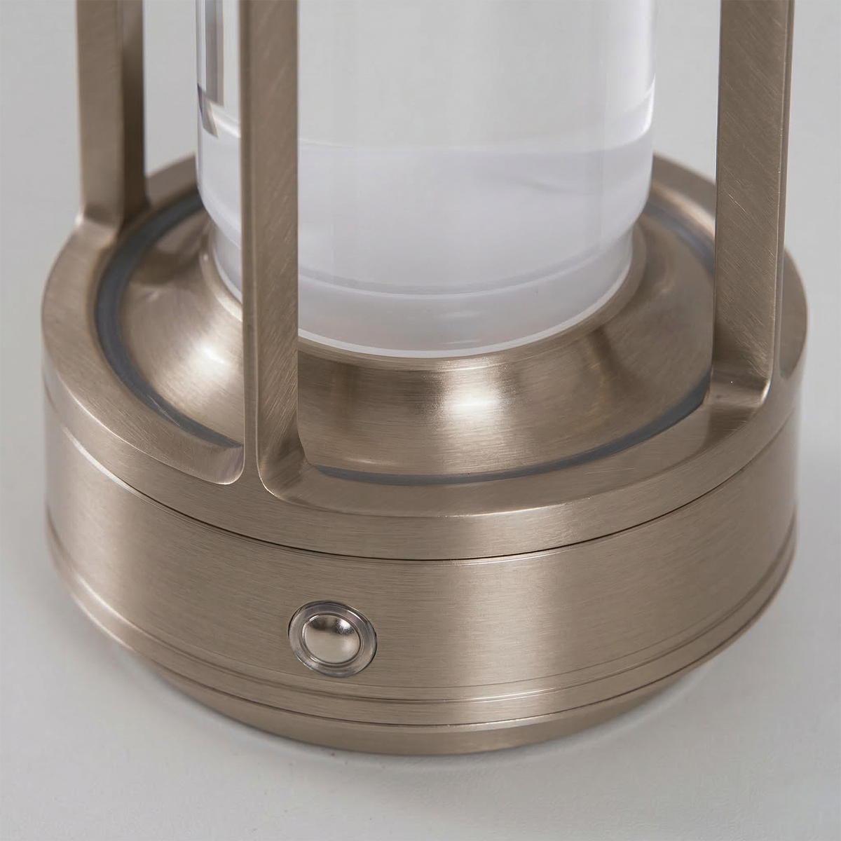 Aura Gleam Table Lamp (built-in battery) — product view 52