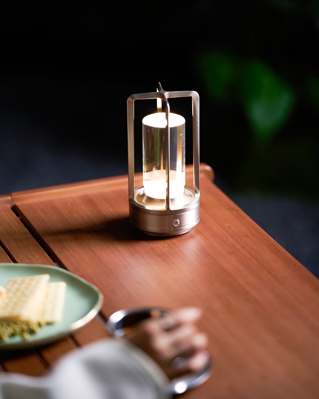 Aura Gleam Table Lamp (built-in battery) — product view 20