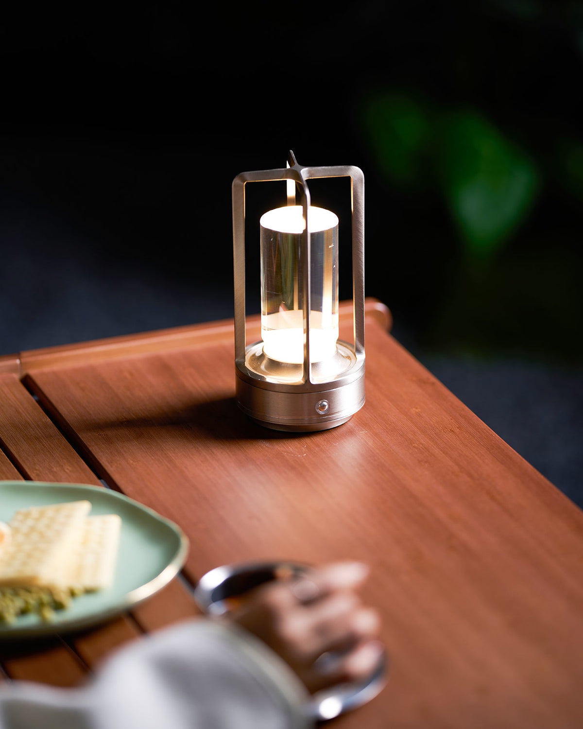 Aura Gleam Table Lamp (built-in battery) — product view 20