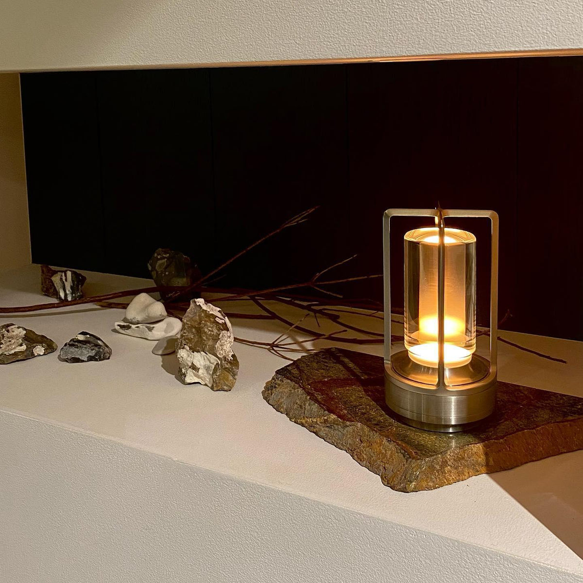 Aura Gleam Table Lamp (built-in battery) — product view 38