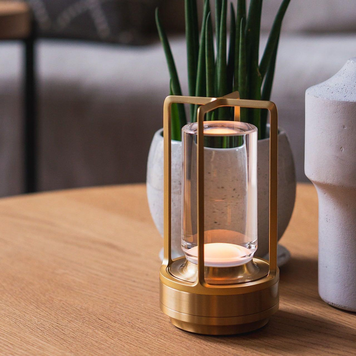 Aura Gleam Table Lamp (built-in battery) — product view 7