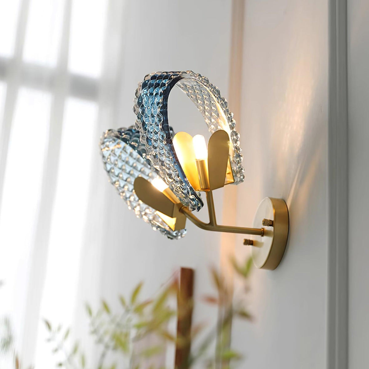 Blue Ribbon Glass Wall Lamp — product view 10