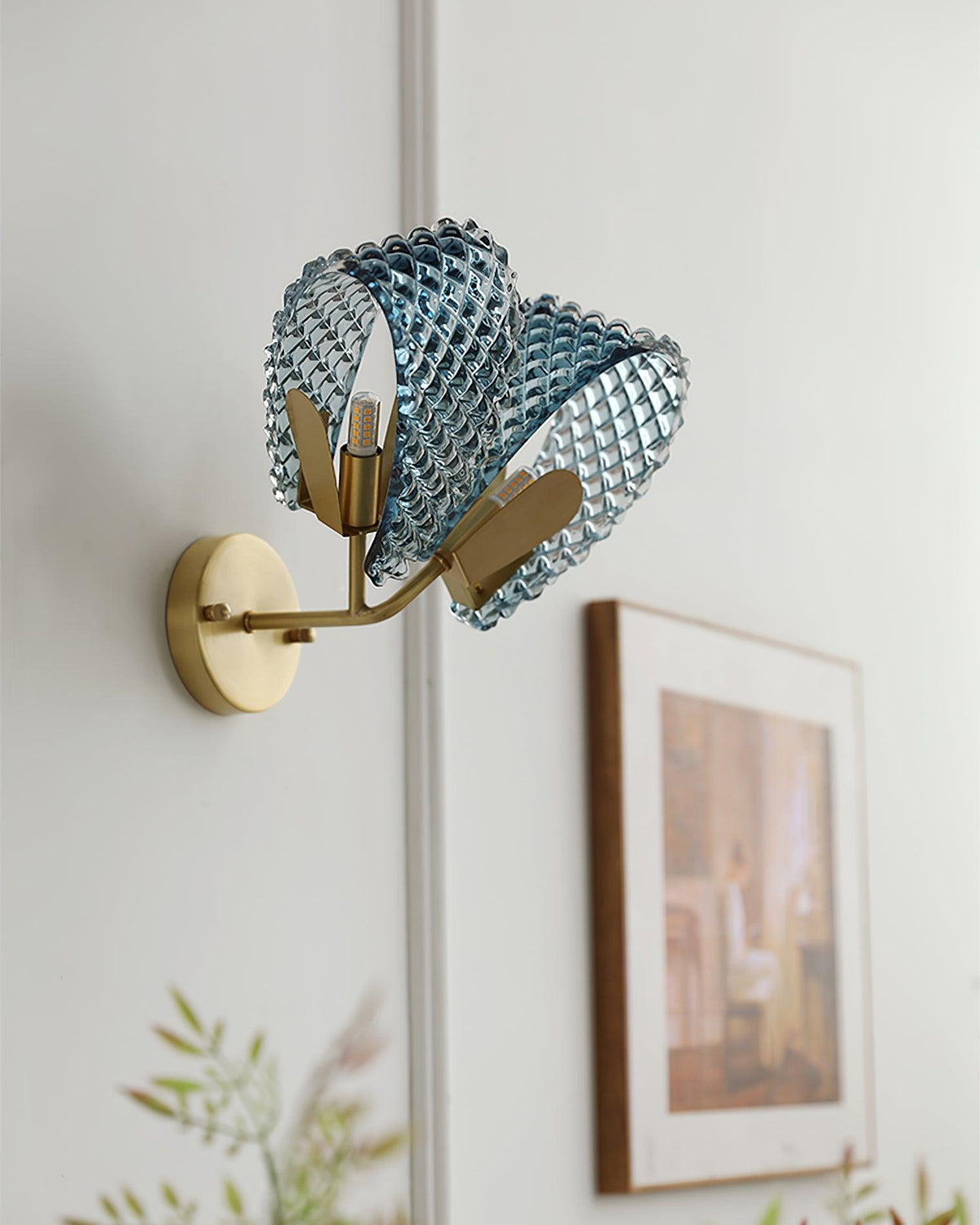 Blue Ribbon Glass Wall Lamp — product view 16