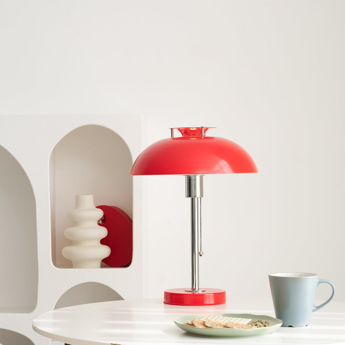 Bowie Metal Table Lamp — product view 9