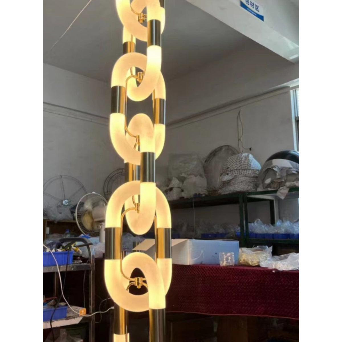 Catena Chain Acrylic Pendant Lamp — product view 10