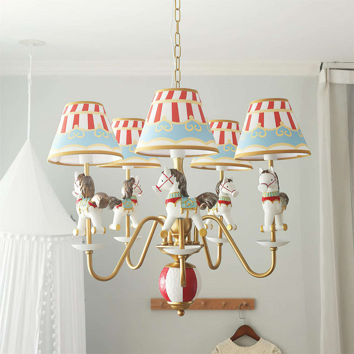 Circudia Chandelier — product view 3