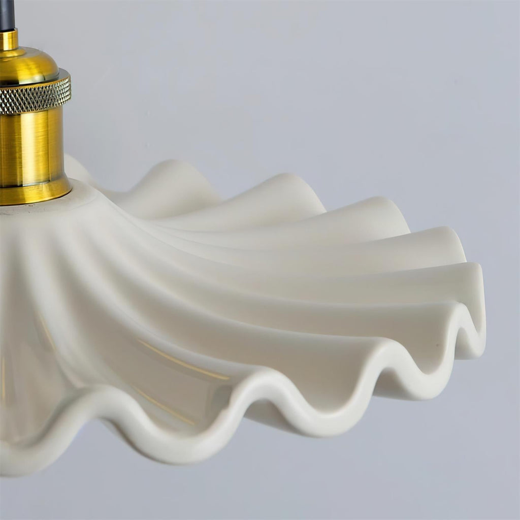 Corolla Metal Pendant Lamp — product view 9