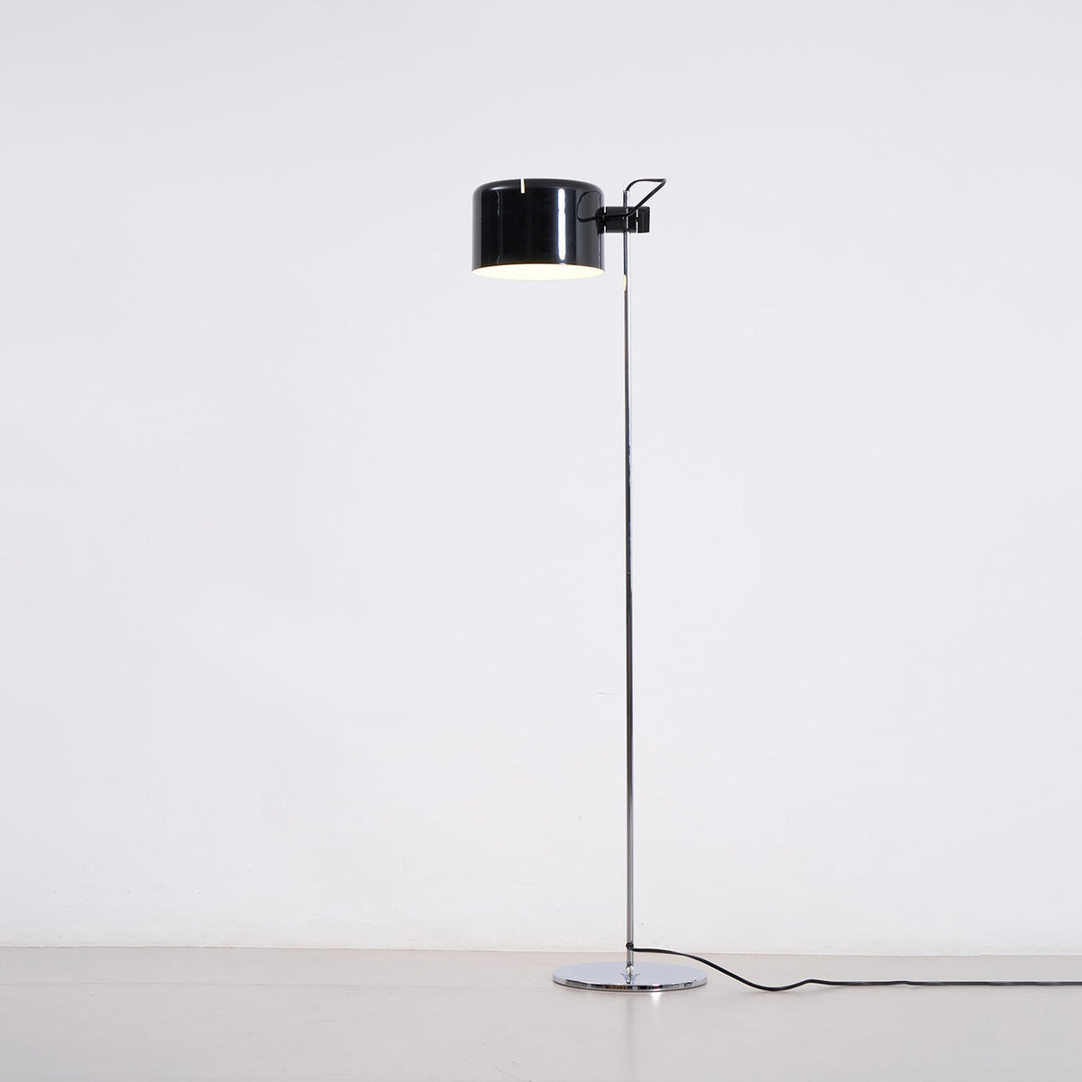 Coupé Metal Floor Lamp — product view 38
