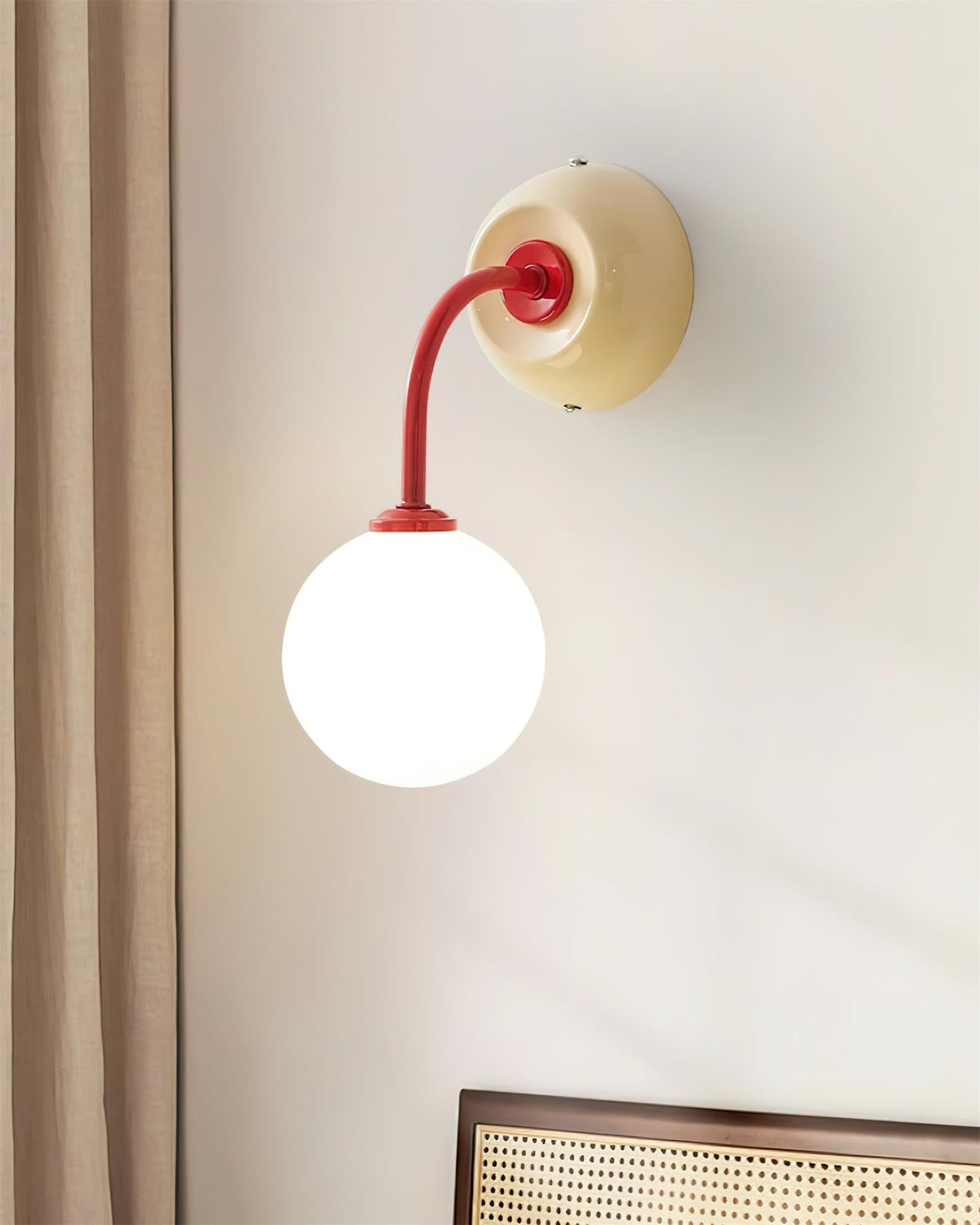 Elio Glass Wall Lamp — product view 4