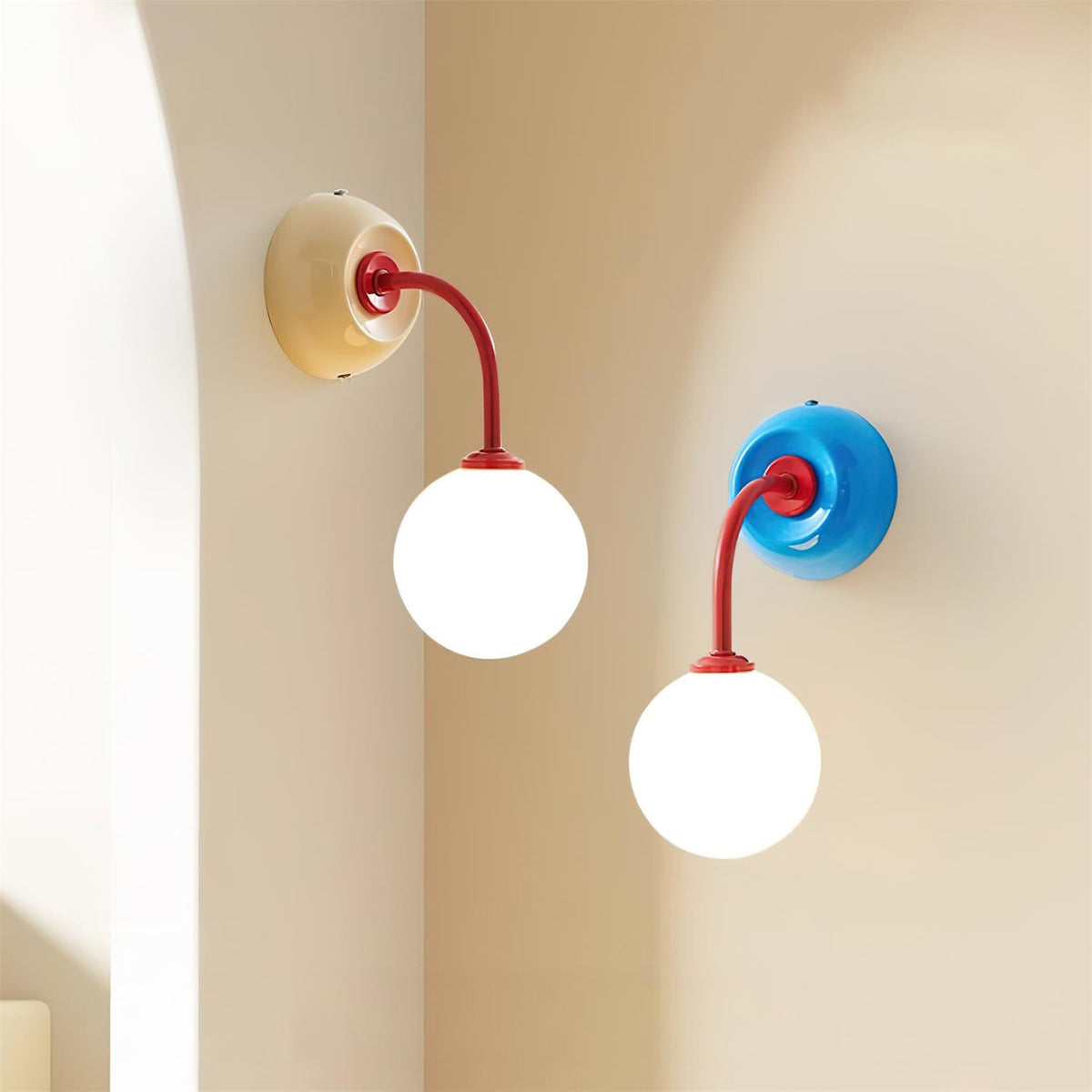 Elio Glass Wall Lamp — product view 2
