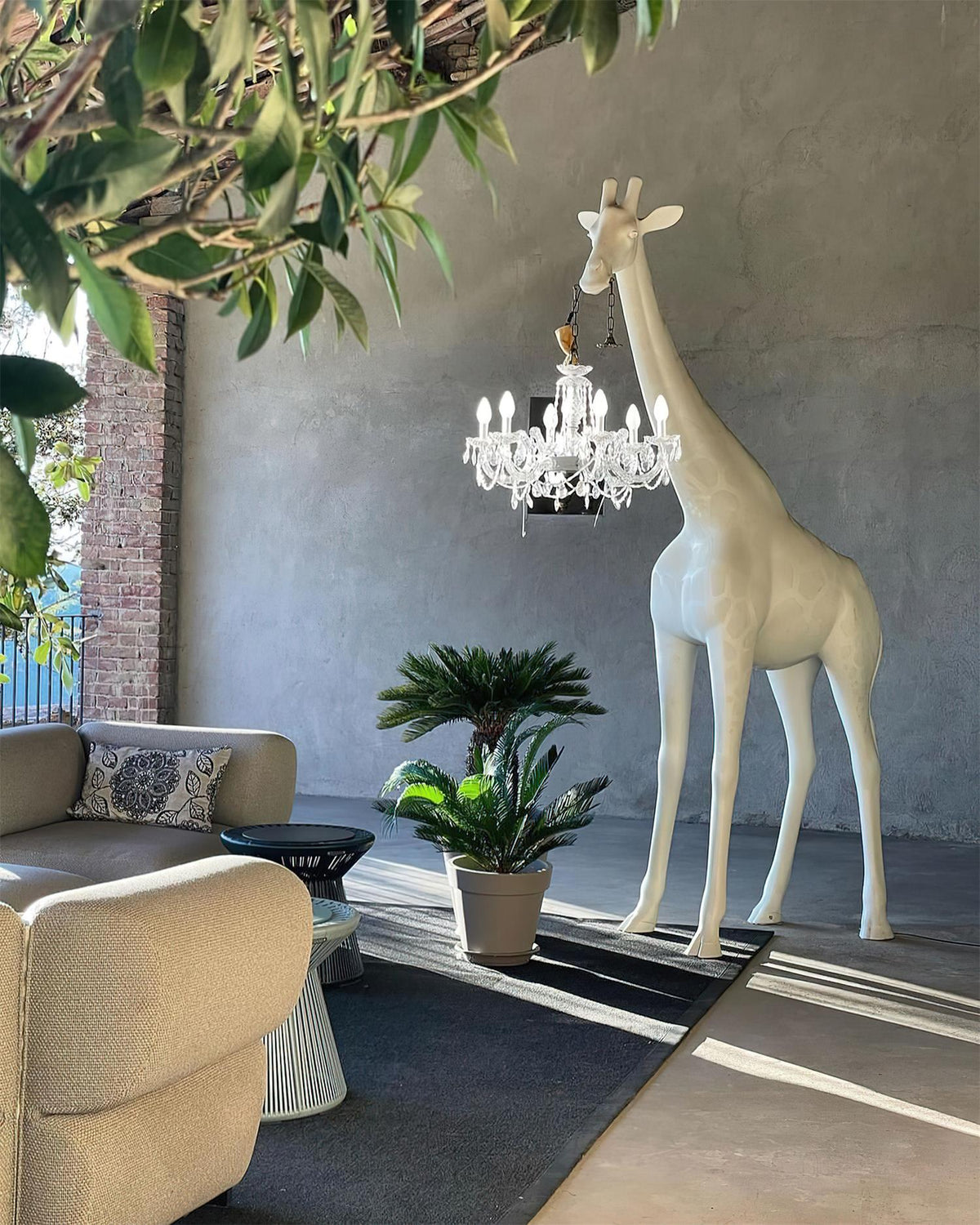 Giraffe Sculpture Metal Floor Lamp — product view 27