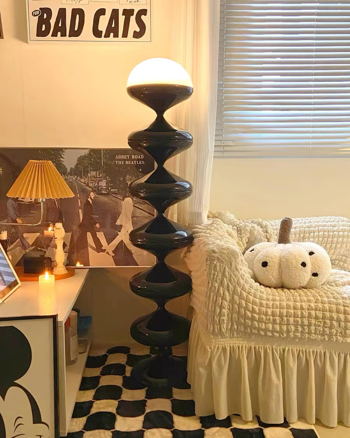 Gourd Metal Floor Lamp — product view 18