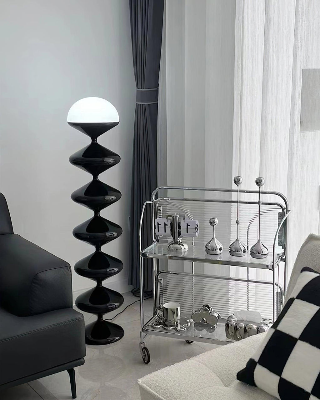 Gourd Metal Floor Lamp — product view 4