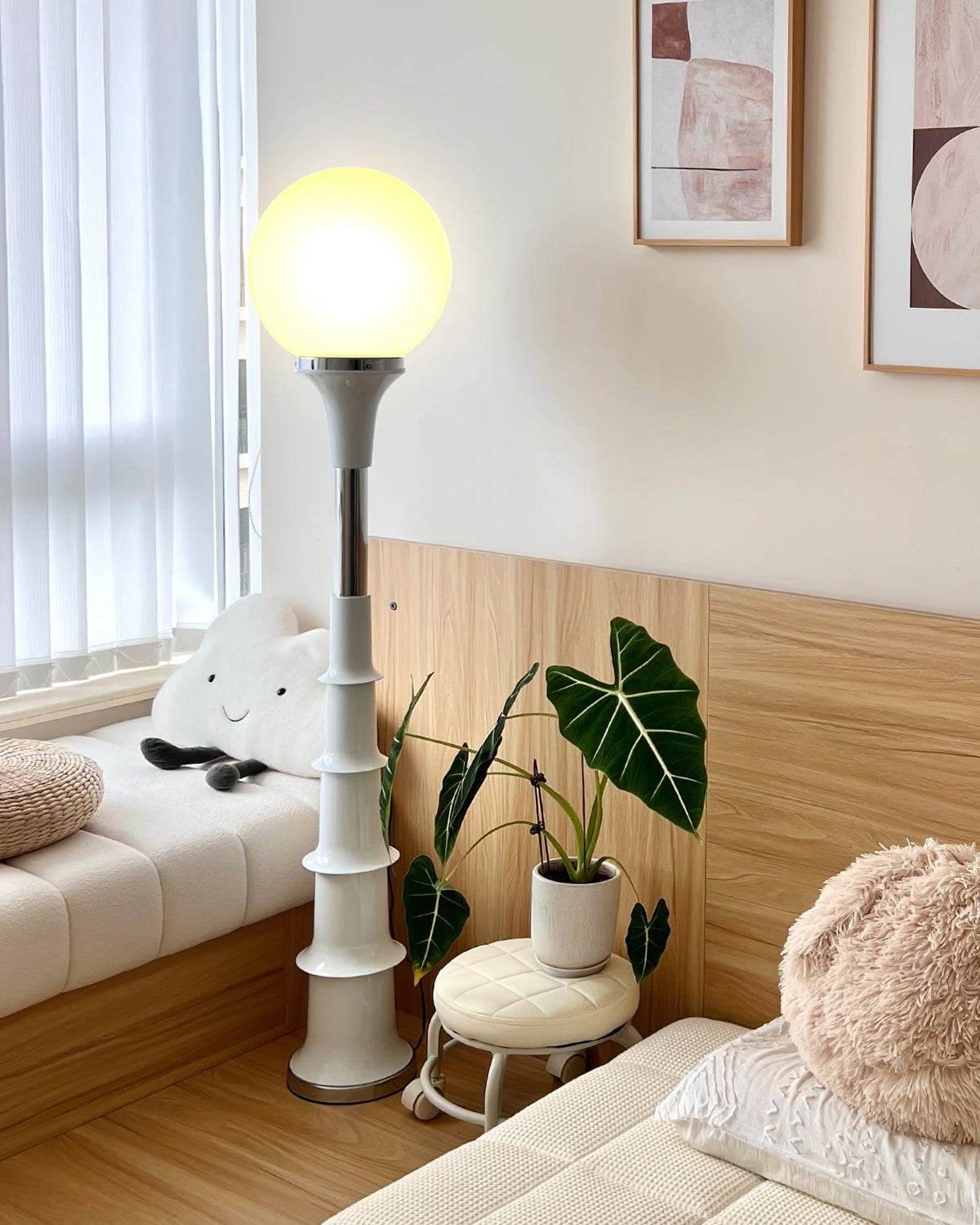 Grande Metal Floor Lamp — product view 14