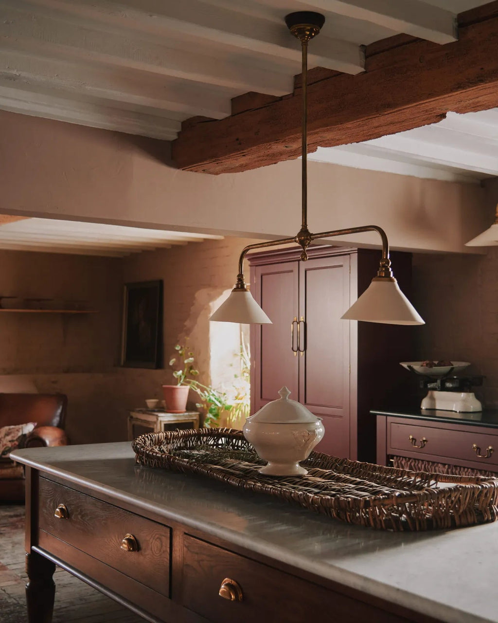 Heirloom Chandelier — product view 3