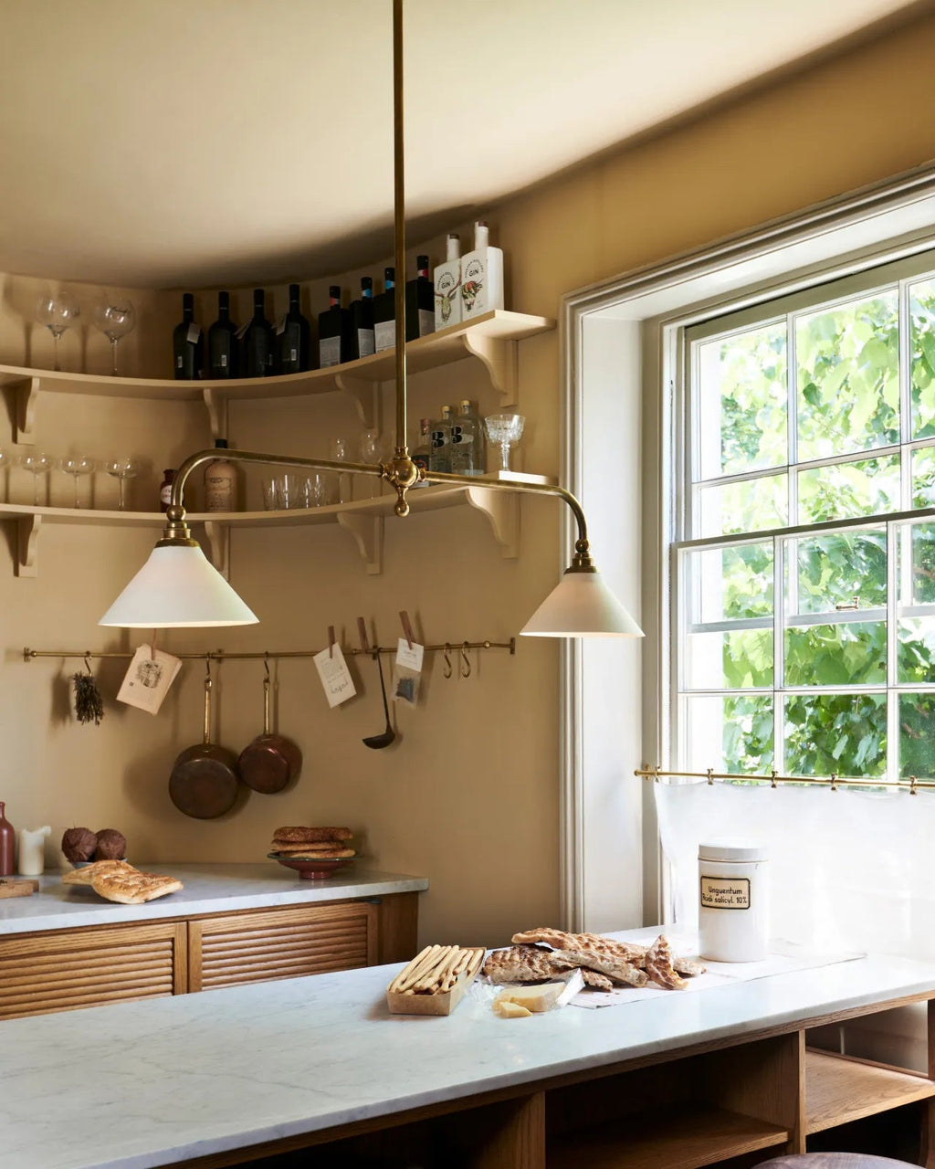 Heirloom Chandelier — product view 10
