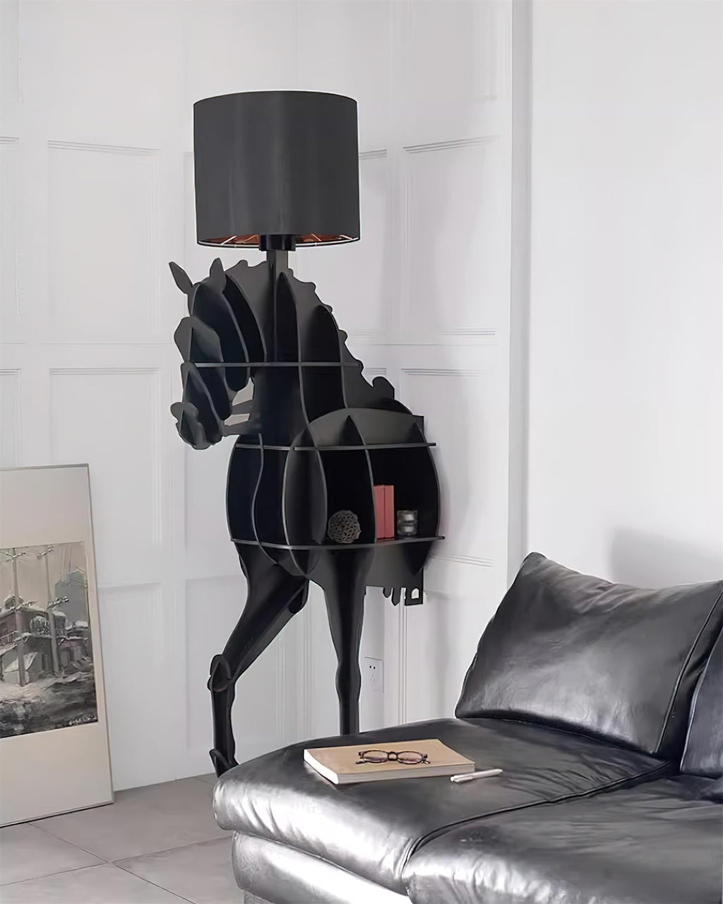 Tete Horse Stand Lamp — product view 2