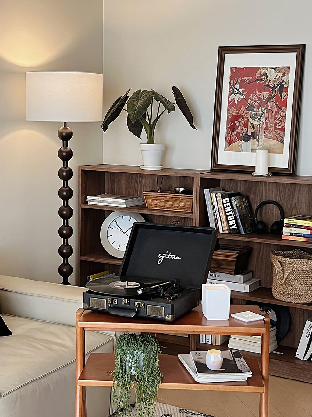 Hugo Barbell Wood Floor Lamp — product view 19