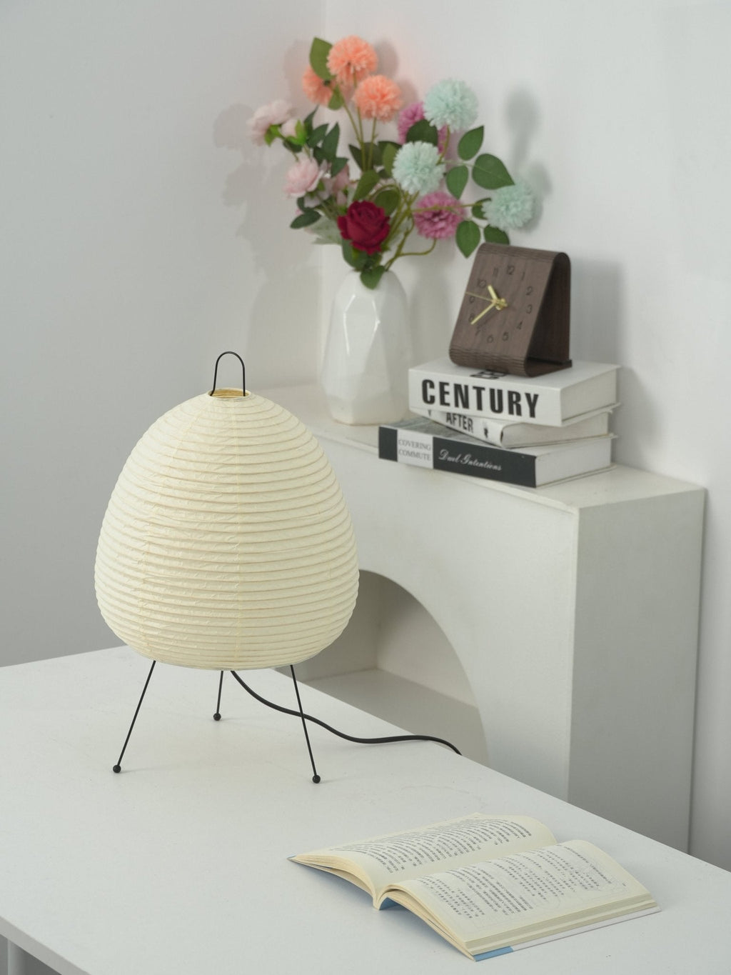 Akari 1A 24A Washi Lantern Table Lamp