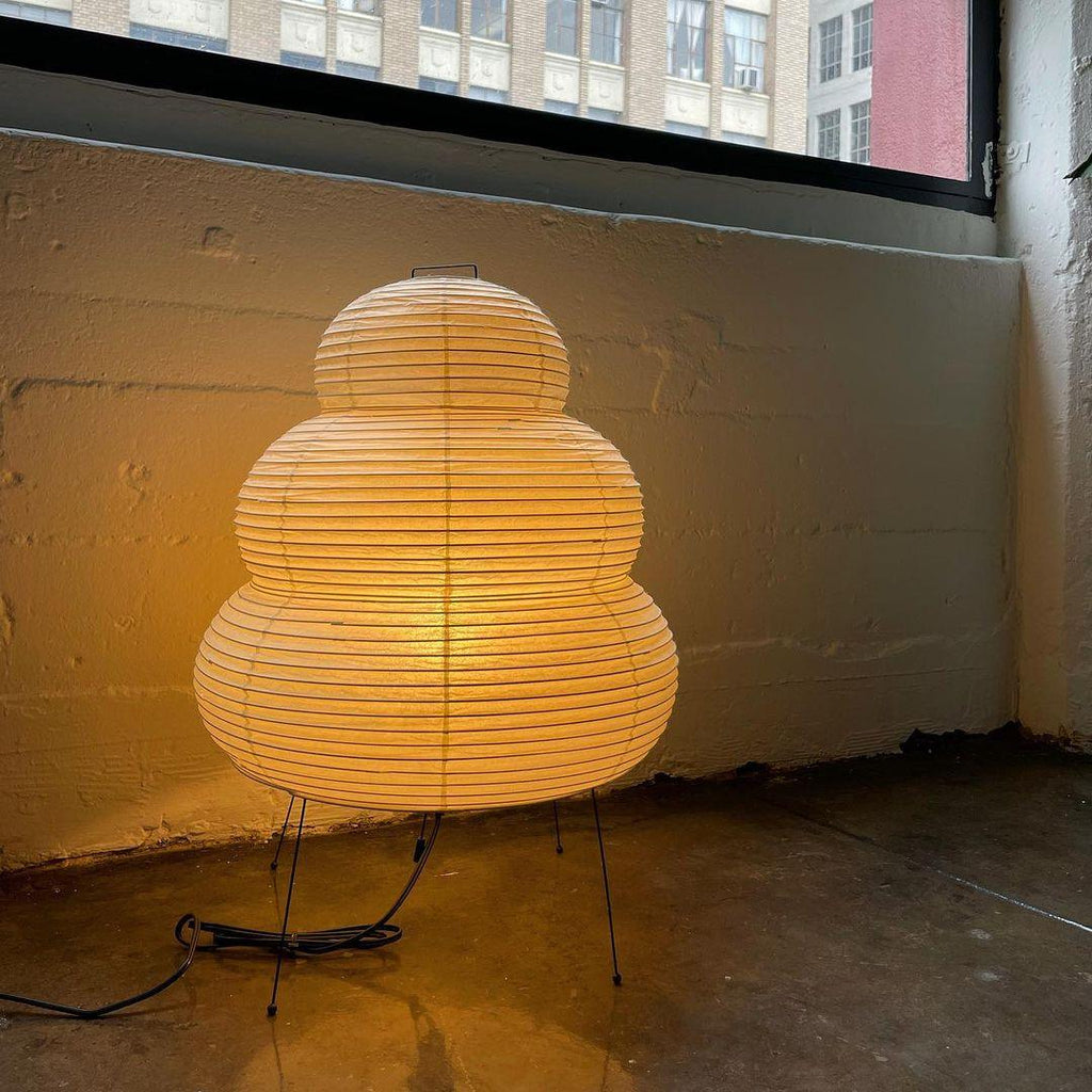 Akari 1A 24A Washi Lantern Table Lamp