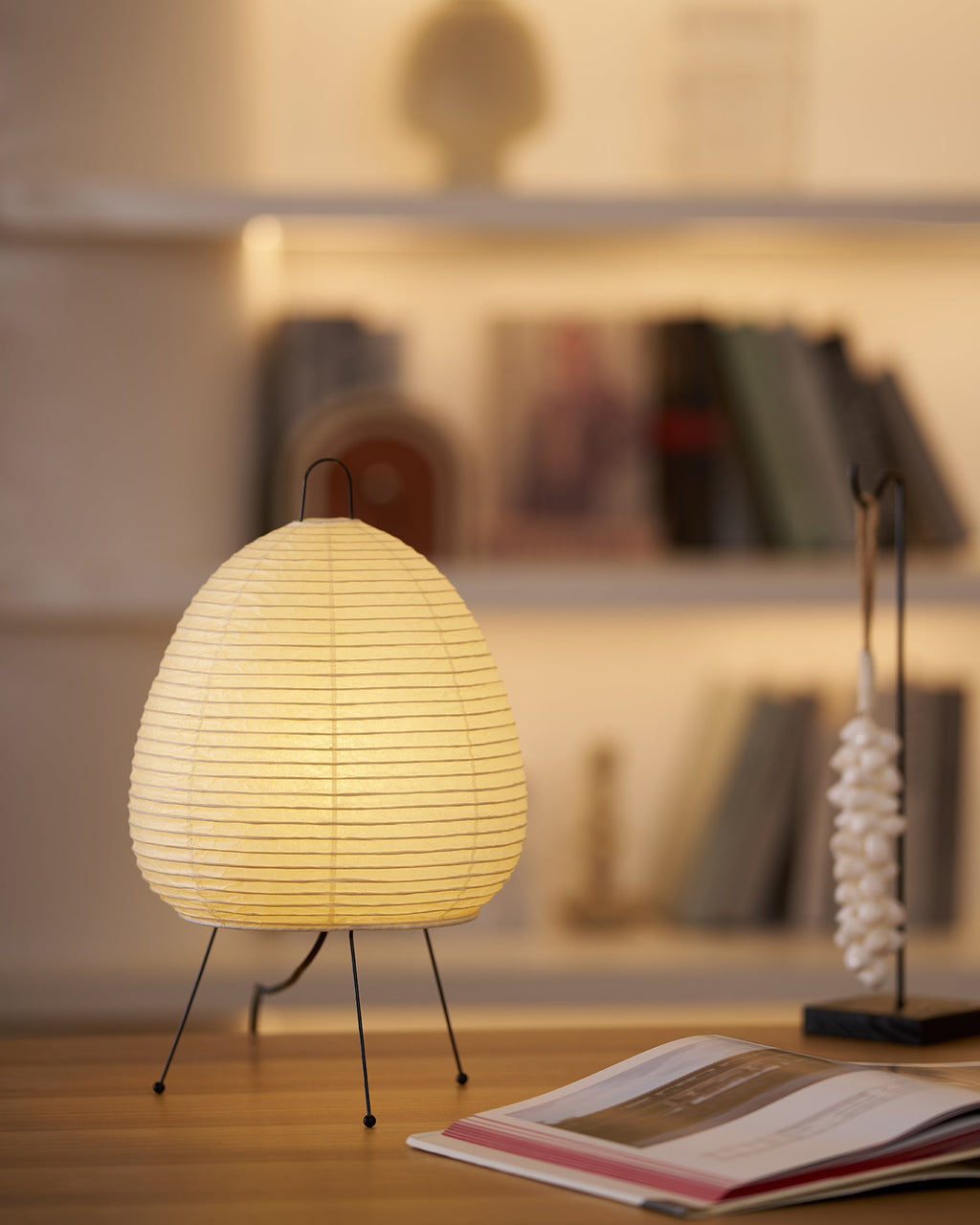 Akari 1A 24A Washi Lantern Table Lamp