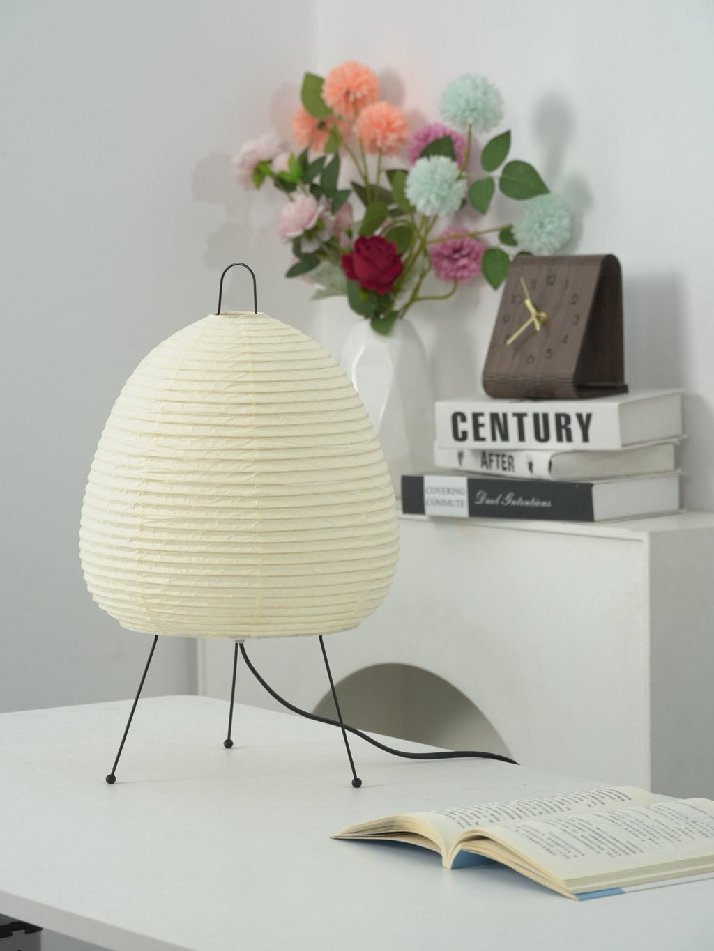 Akari 1A 24A Washi Lantern Table Lamp