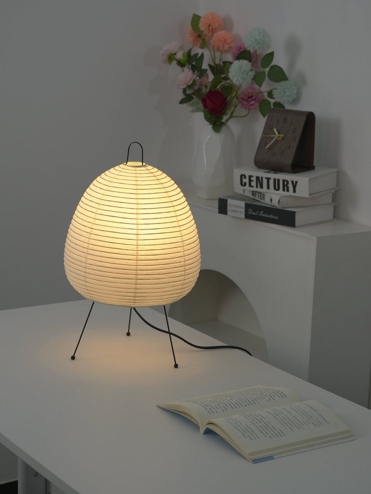 Akari 1A 24A Washi Lantern Table Lamp