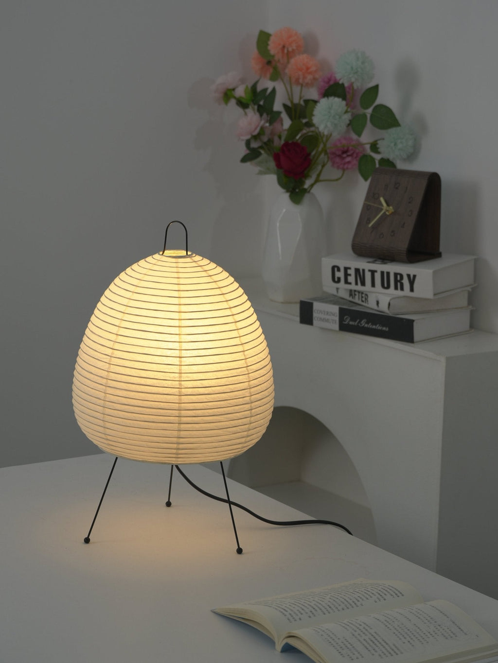 Akari 1A 24A Washi Lantern Table Lamp