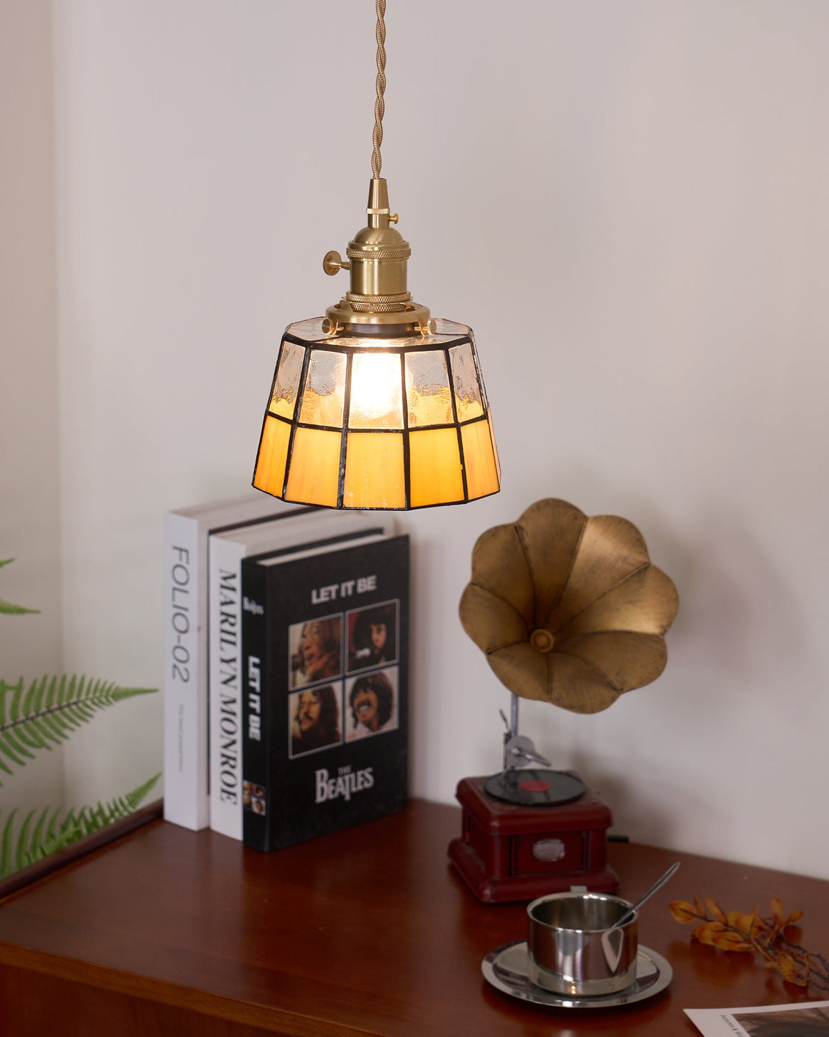 Keito Glass Pendant Lamp — product view 3