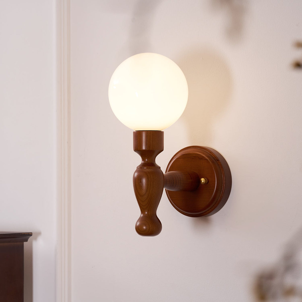 Kuli Wood Wall Lamp — product view 20