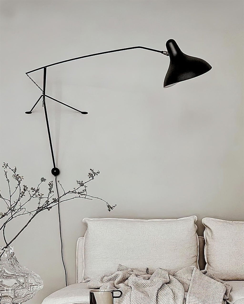 Mantis Black Metal Wall Lamp — product view 13