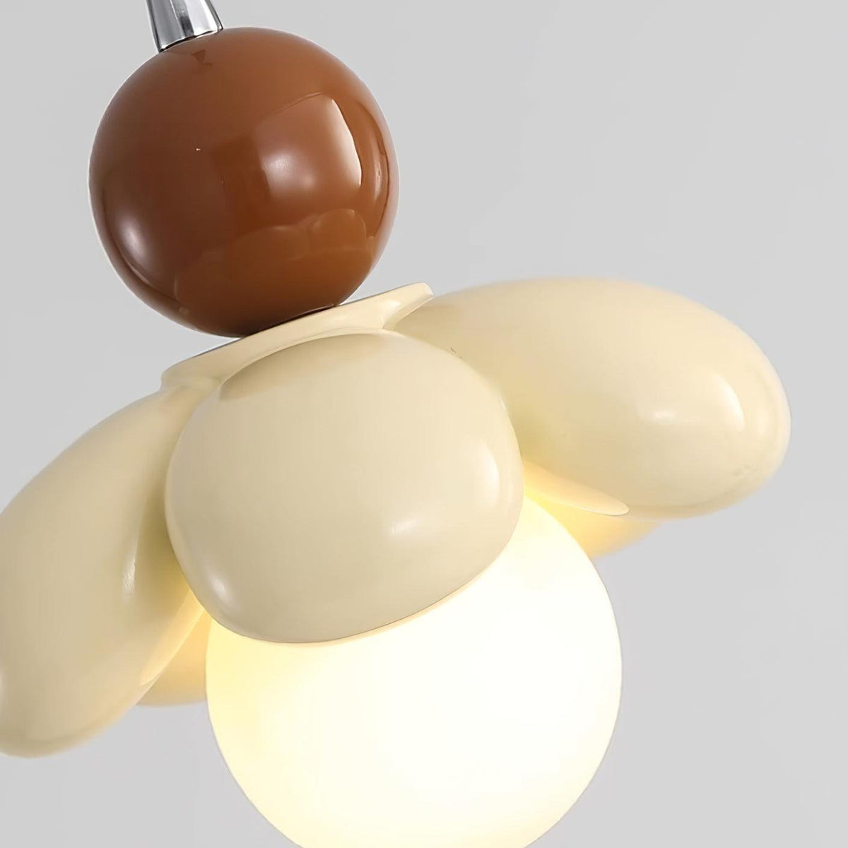 Maru Flower Metal Pendant Lamp — product view 18