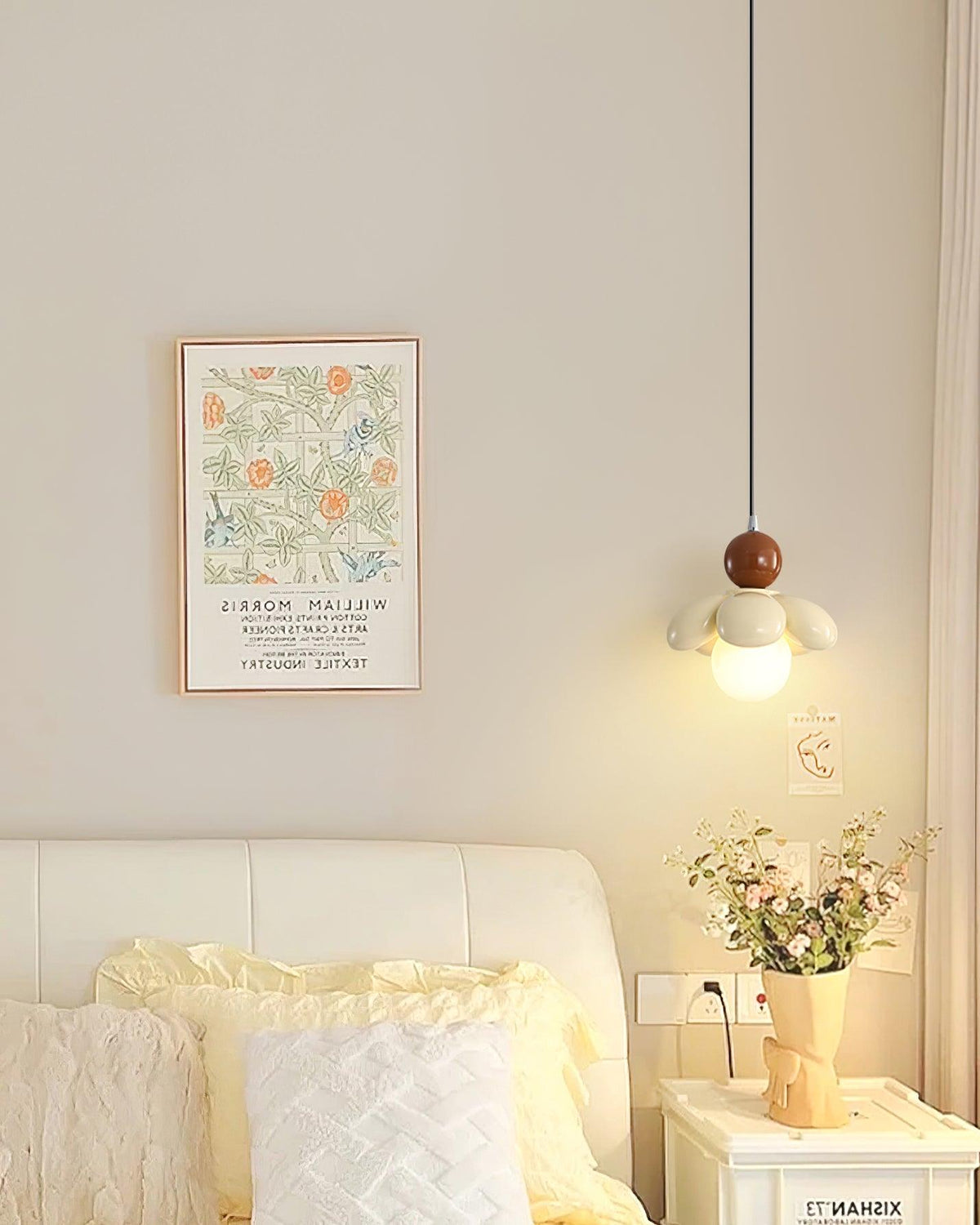 Maru Flower Metal Pendant Lamp — product view 8