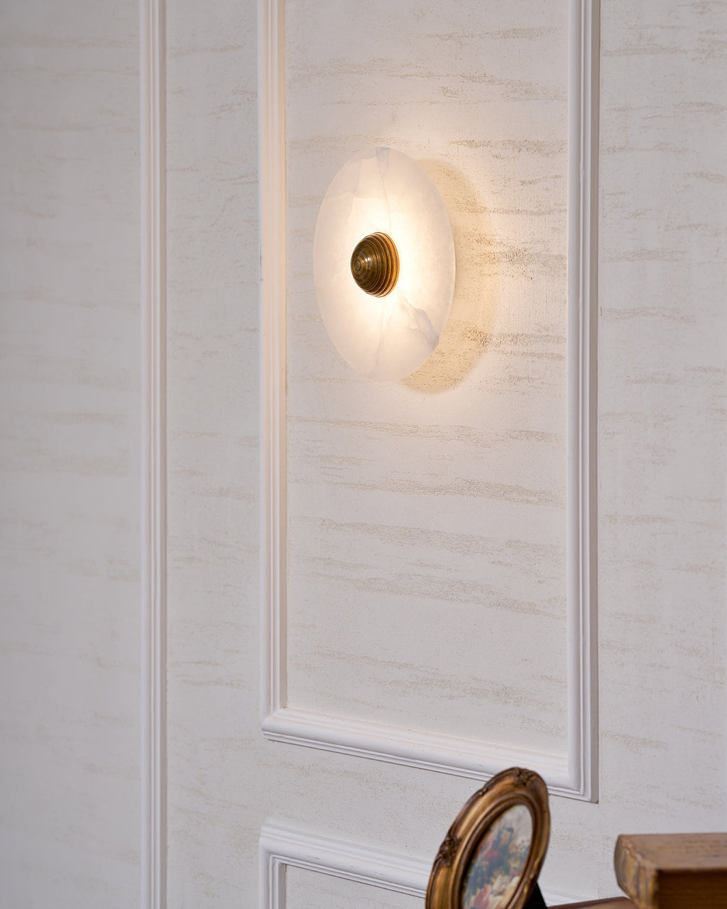 Median Alabaster Sconce