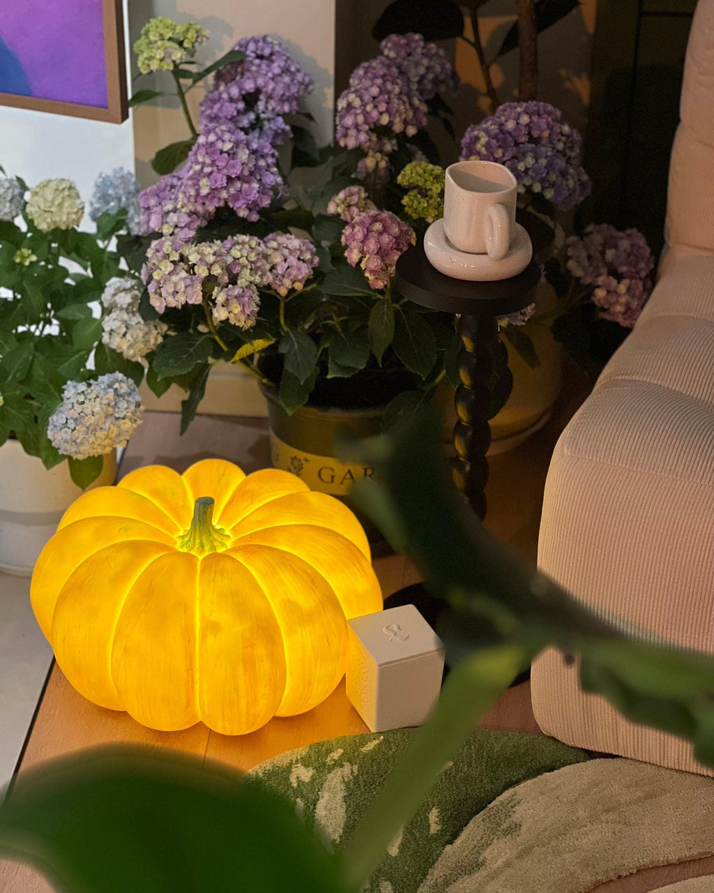 Pumpkin Metal Table Lamp — product view 14